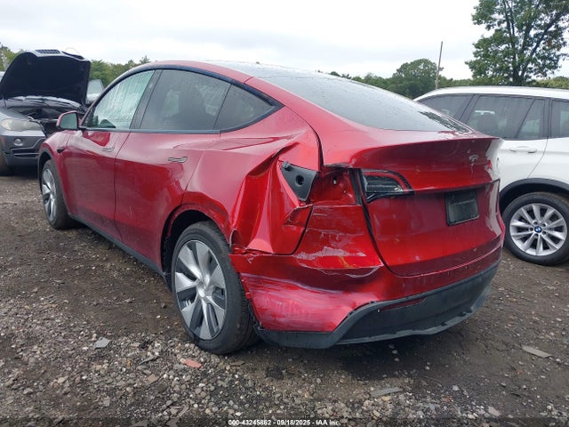 2024 TESLA MODEL Y 7SAYGAEE3RF032953 Photo 2