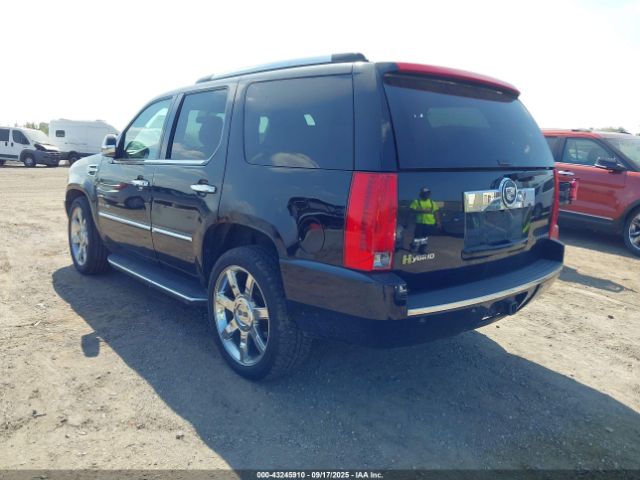 2011 CADILLAC ESCALADE HYBRID 1GYS4EEJ9BR112588 Photo 2