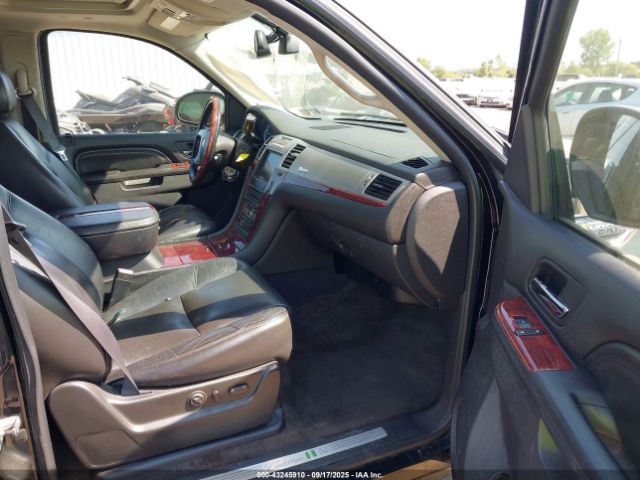 2011 CADILLAC ESCALADE HYBRID 1GYS4EEJ9BR112588 Photo 4