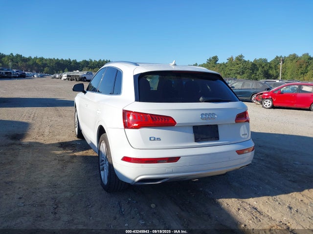 2019 AUDI Q5 WA1BNAFY9K2024845 Photo 2