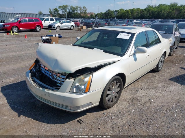 2008 CADILLAC DTS 1G6KD57Y88U147681 Photo 1