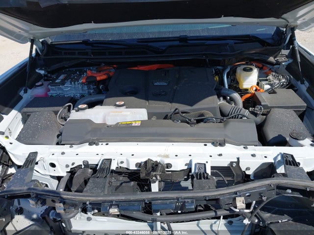 2025 TOYOTA TUNDRA HYBRID 5TFMC5DB3SX095620 Photo 9