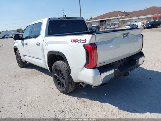 2025 TOYOTA TUNDRA HYBRID 5TFMC5DB3SX095620 Photo 2