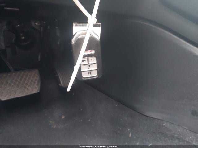 43246068 :رقم المزاد ، 7FARW1H85JE016952 vin ، 2018 Honda Cr-v Ex-l/ex-l Navi مزاد بيع