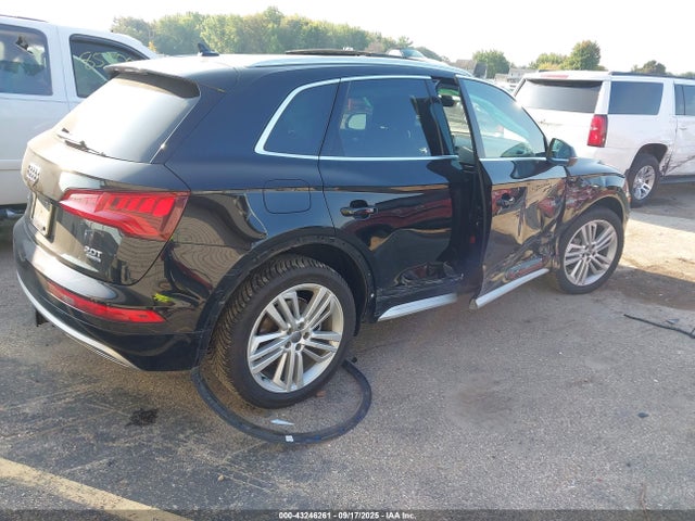 2018 AUDI Q5 WA1BNAFY1J2231292 Photo 3