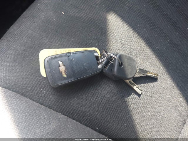2G1FB1E33F9176075 Chevrolet lfx