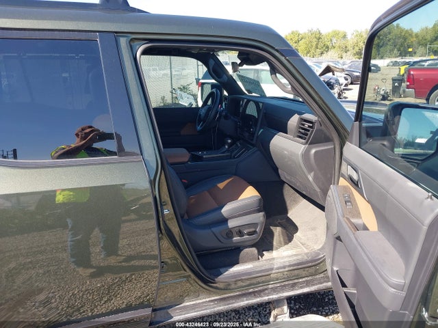 Продаж на аукціоні авто 2024 Lexus Gx 550 Luxury+, vin: JTJVBCDX5R5033548, номер лоту: 43246423