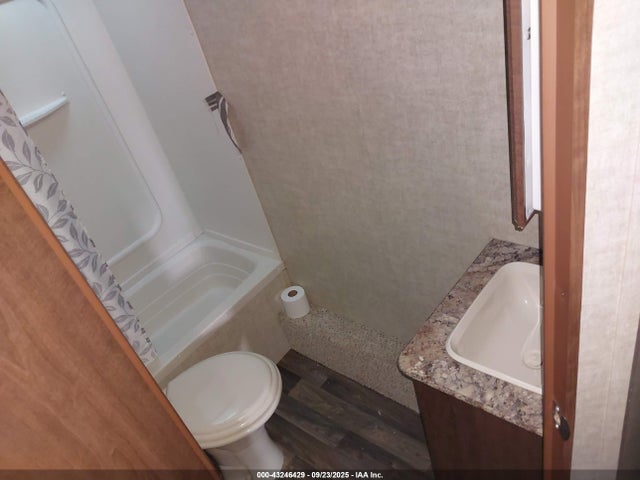 Keystone Hideout 2016 4YDT27D23G7205371 Image 16