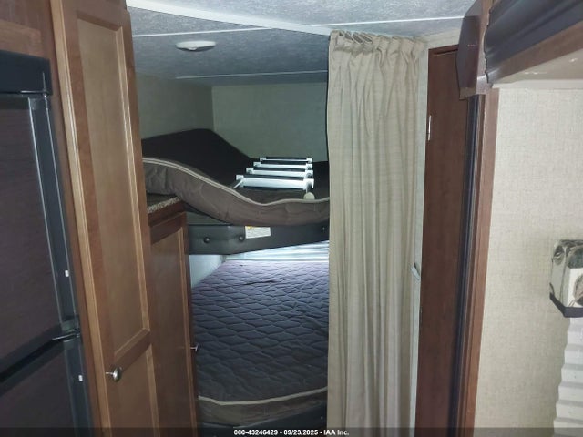 Keystone Hideout 2016 4YDT27D23G7205371 Image 8