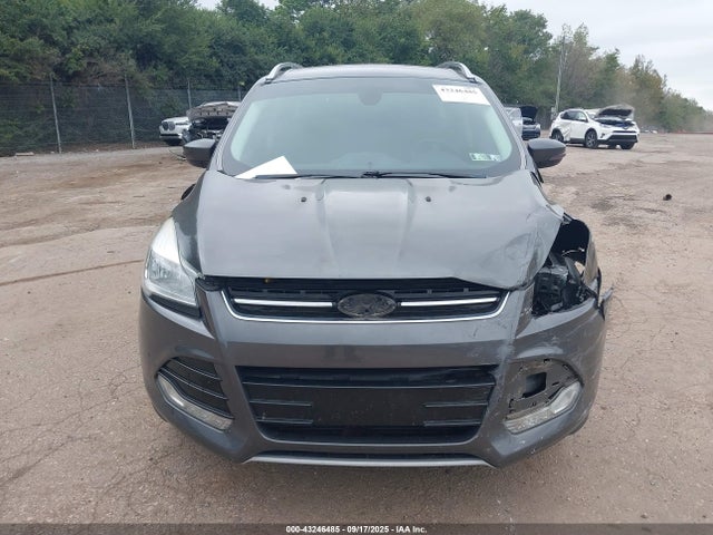 1FMCU9J9XFUB27158 Ford Escape