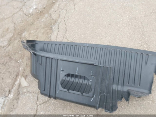 1FMCU9J9XFUB27158 Ford Escape