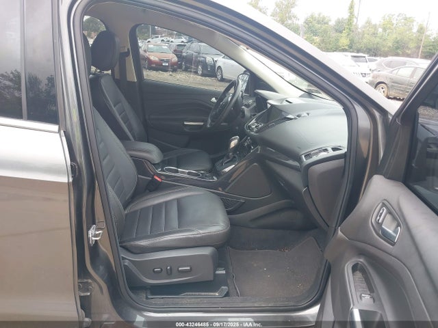 1FMCU9J9XFUB27158 Ford Escape