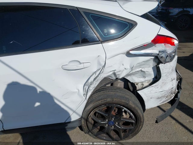 Ford 2016 2016 1FADP3K23GL319422 Image 12