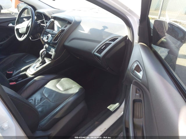 Ford 2016 2016 1FADP3K23GL319422 Image 5