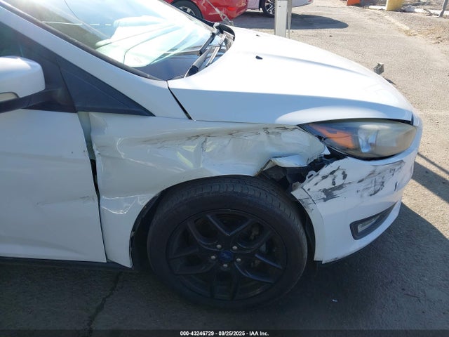 Ford 2016 2016 1FADP3K23GL319422 Image 6