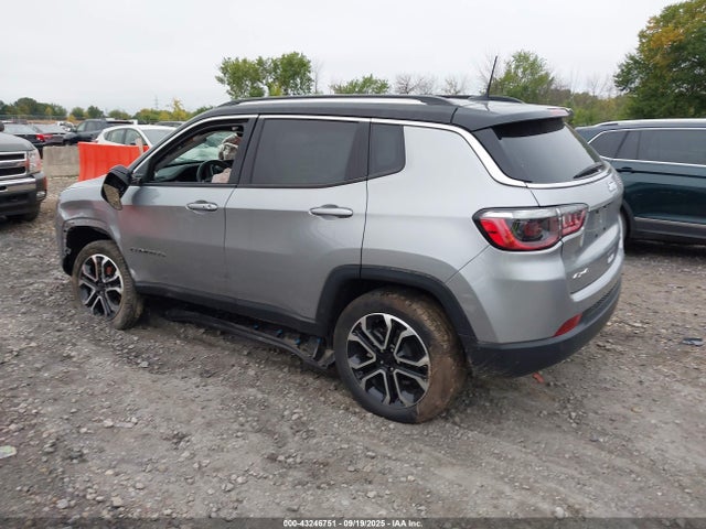 3C4NJDCB8NT167529 Jeep 2022