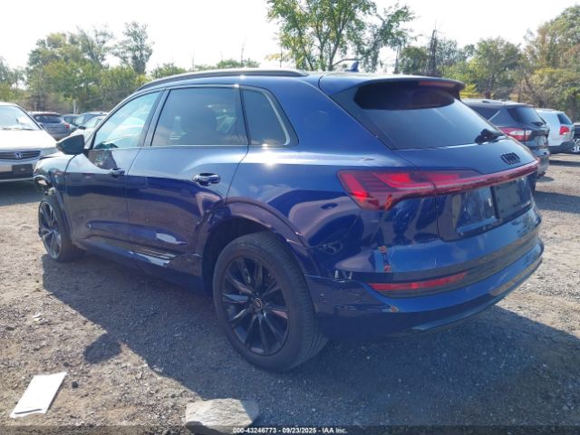 2022 AUDI E-TRON WA1AAAGE1NB030994 Photo 2