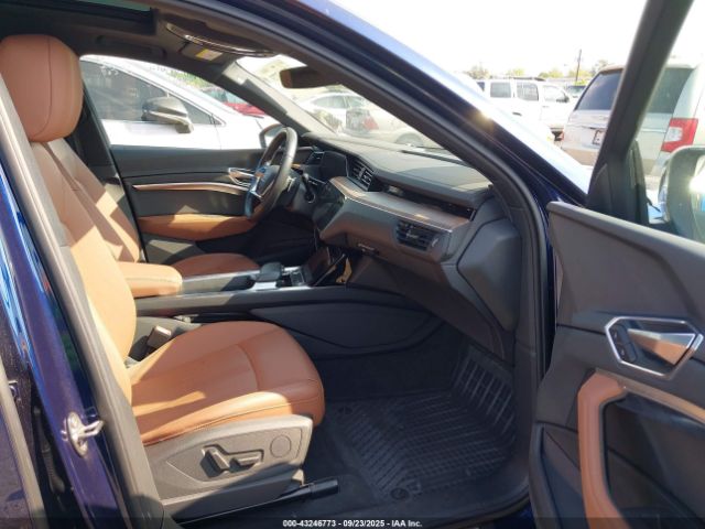 2022 AUDI E-TRON WA1AAAGE1NB030994 Photo 4