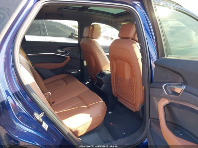 2022 AUDI E-TRON WA1AAAGE1NB030994 Photo 7