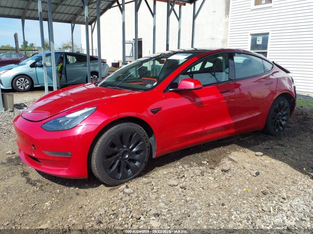 43246809 :رقم المزاد ، 5YJ3E1EB4NF288516 vin ، 2022 Tesla Model 3 Long Range Dual Motor All-wheel Drive مزاد بيع