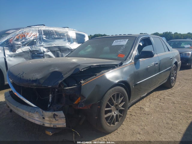 2010 CADILLAC DTS 1G6KH5EY4AU136481 Photo 1