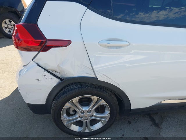 1G1FW6S08H4136737 Chevrolet 2017