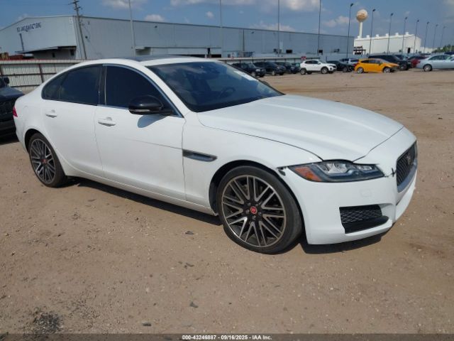 2017 JAGUAR XF SAJBD4BV8HCY43274 Photo 0