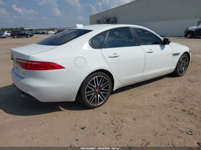 2017 JAGUAR XF SAJBD4BV8HCY43274 Photo 3