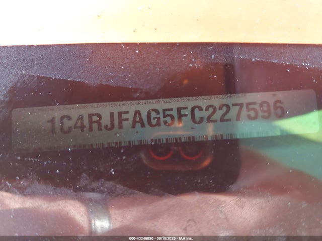1C4RJFAG5FC227596 Jeep Grand Cherokee Altitude