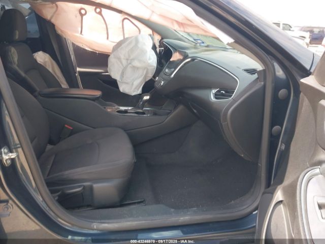 2021 CHEVROLET MALIBU 1G1ZD5STXMF026939 Photo 4