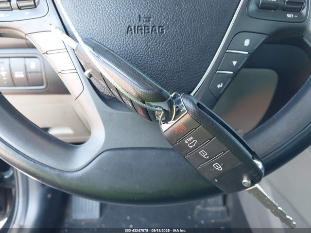 KNAFX4A86G5613672 KIA gdi nu