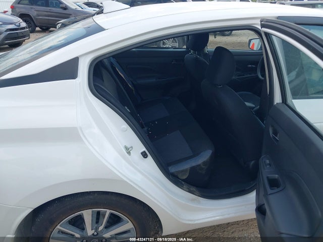 Nissan Versa 2024 3N1CN8EV0RL928928 Image 8