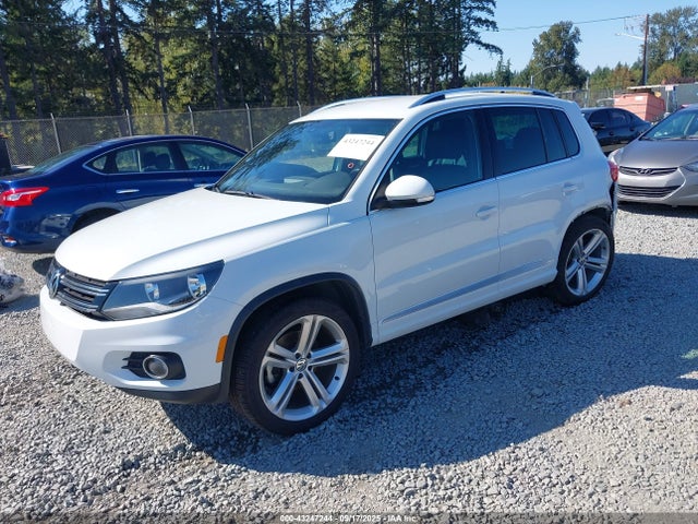 WVGBV7AX3GW608631 Volkswagen 2.0t