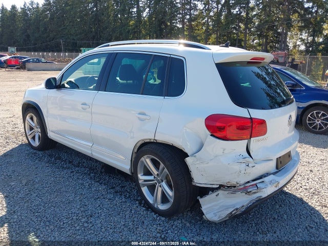 WVGBV7AX3GW608631 Volkswagen 2.0t