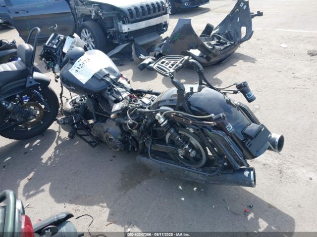 2014 HARLEY-DAVIDSON FLHX 1HD1KBM1XEB664331 Photo 2