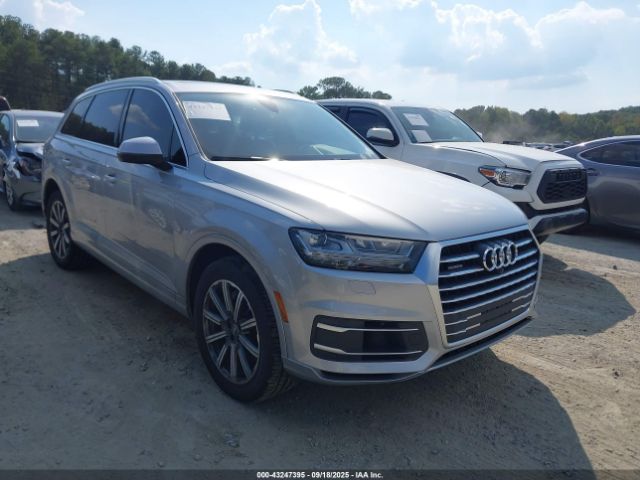 2019 AUDI Q7 WA1LAAF75KD022585