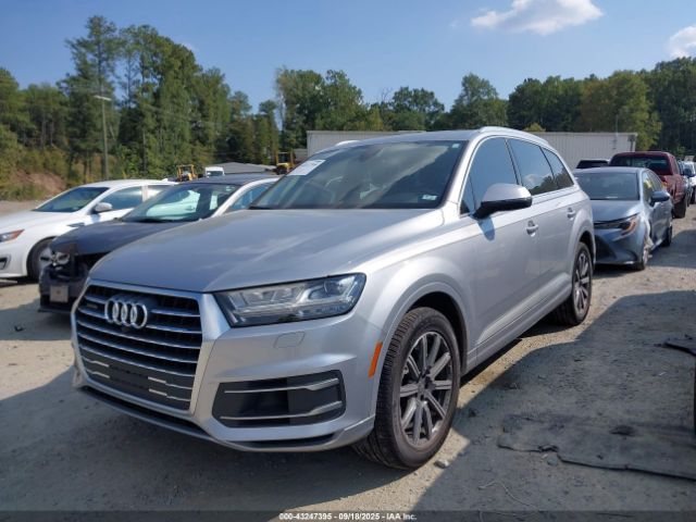 2019 AUDI Q7 WA1LAAF75KD022585 Photo 1