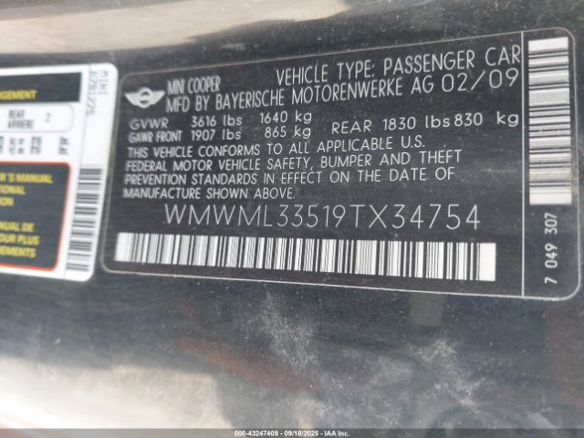 2009 MINI COOPER CLUBMAN WMWML33519TX34754 Photo 8