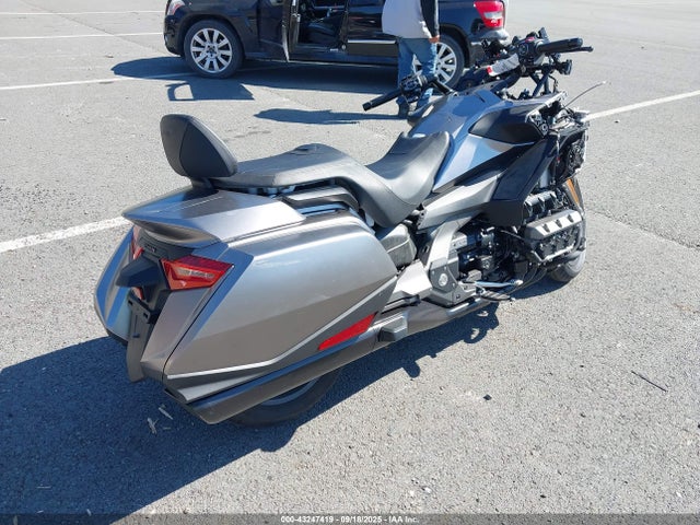 JH2SC7942JK000075 Honda Sc79e-6000001
