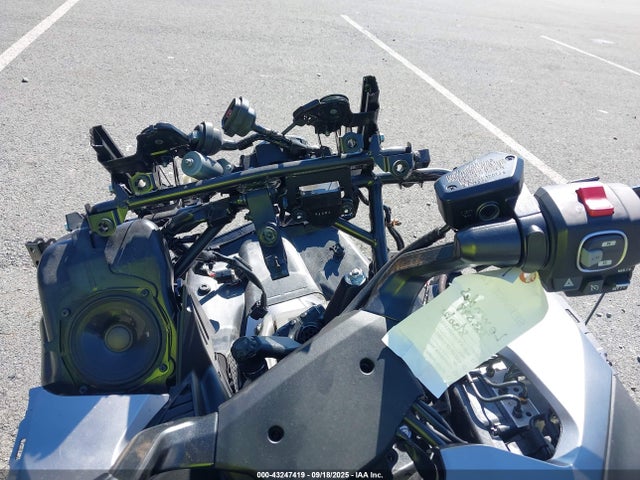 JH2SC7942JK000075 Honda Sc79e-6000001