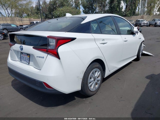 JTDKAMFU8M3134511 Toyota Prius Le