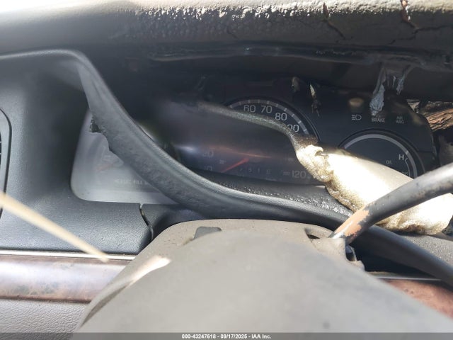 Aukcja sprzedaży 2000 Ford Crown Victoria, vin: 2FAFP73W3YX213686, numer aukcji: 43247618