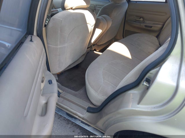 Aukcja sprzedaży 2000 Ford Crown Victoria, vin: 2FAFP73W3YX213686, numer aukcji: 43247618