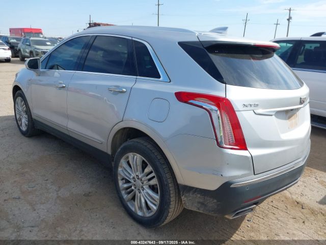 2019 CADILLAC XT5 1GYKNERS1KZ121656 Photo 2
