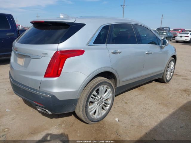 2019 CADILLAC XT5 1GYKNERS1KZ121656 Photo 3
