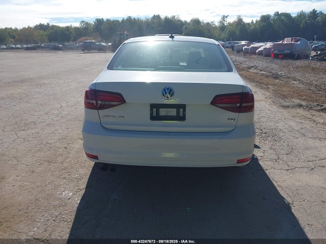 2017 Volkswagen Jetta 1.4t Se მანქანა იყიდება აუქციონზე, vin: 3VWB67AJ3HM286780, აუქციონის ნომერი: 43247672