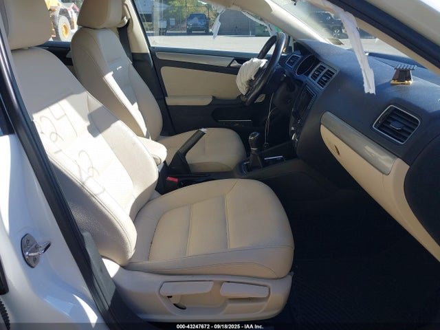 2017 Volkswagen Jetta 1.4t Se მანქანა იყიდება აუქციონზე, vin: 3VWB67AJ3HM286780, აუქციონის ნომერი: 43247672