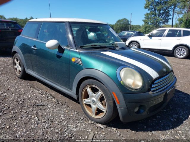 2007 MINI COOPER WMWMF33597TT53805 Photo 0