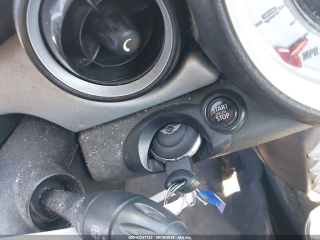 2007 MINI COOPER WMWMF33597TT53805 Photo 10