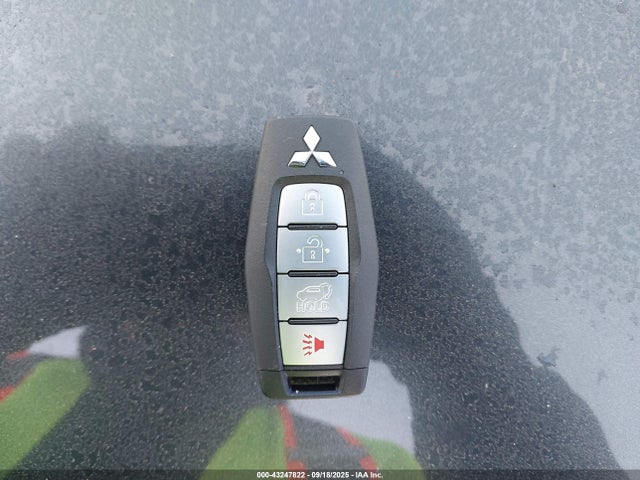 JA4J4VA82SZ029177 Mitsubishi Outlander